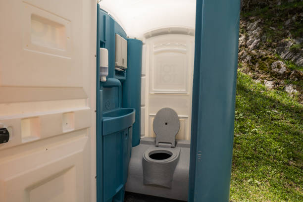 Types of Portable Toilets We Offer in Beckett, NJ